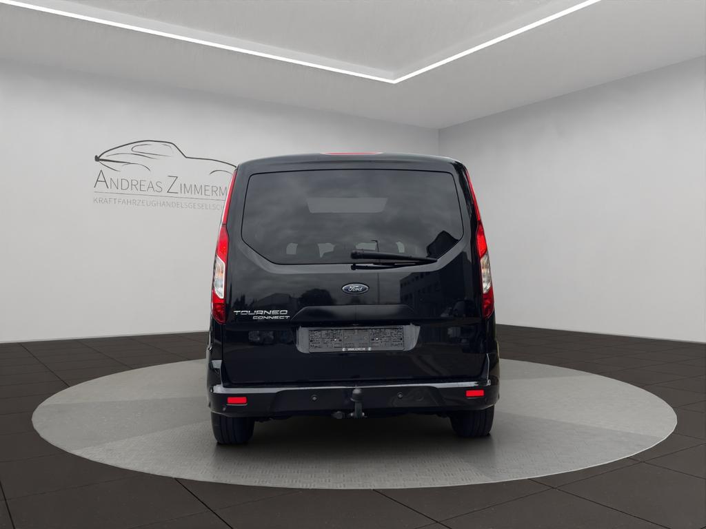 Ford Grand Tourneo