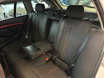 BMW 330 Touring *Sport Line*Navi*Bi Xenon*