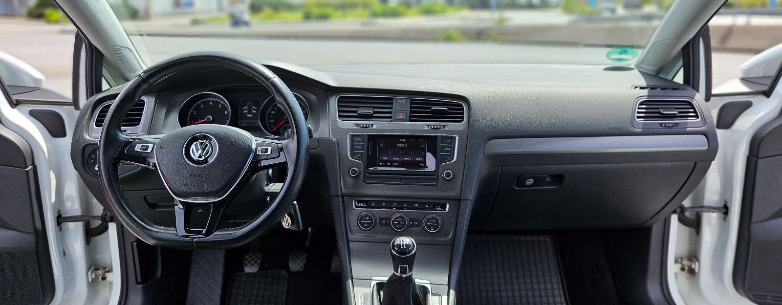 VW Golf VII Lim. Comfortline BMT Parkassistent Shz