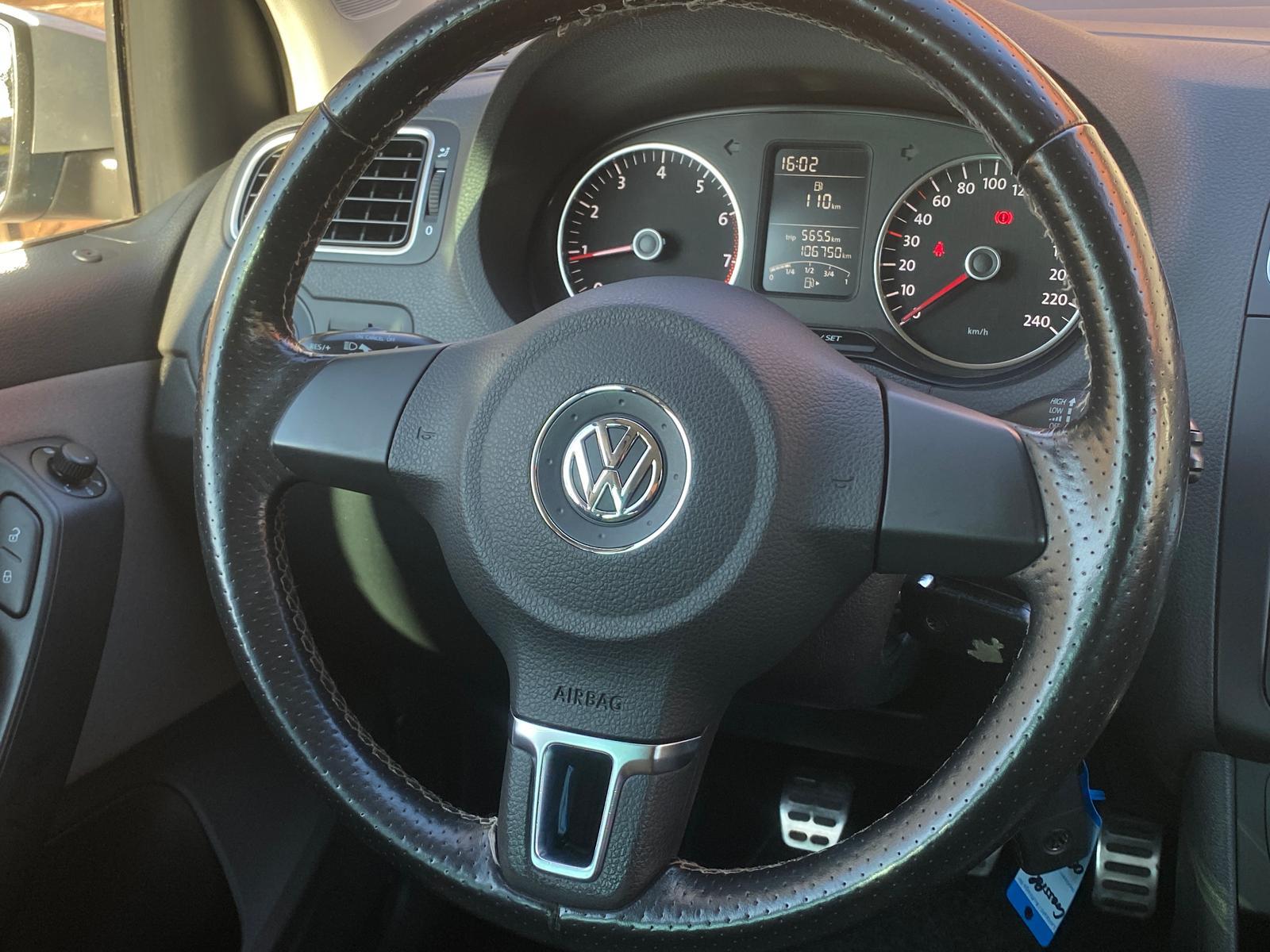 Volkswagen Polo 1.2 TSI CrossPolo Parkhilfe Tempomat SHZ