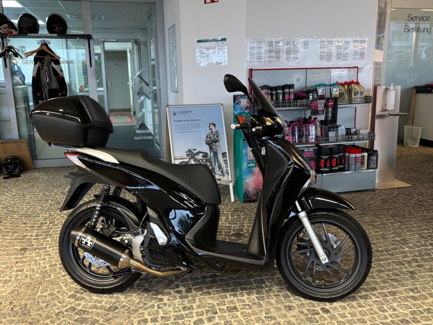 Fahrzeugabbildung Honda SH 125 i sehr gepflegt,