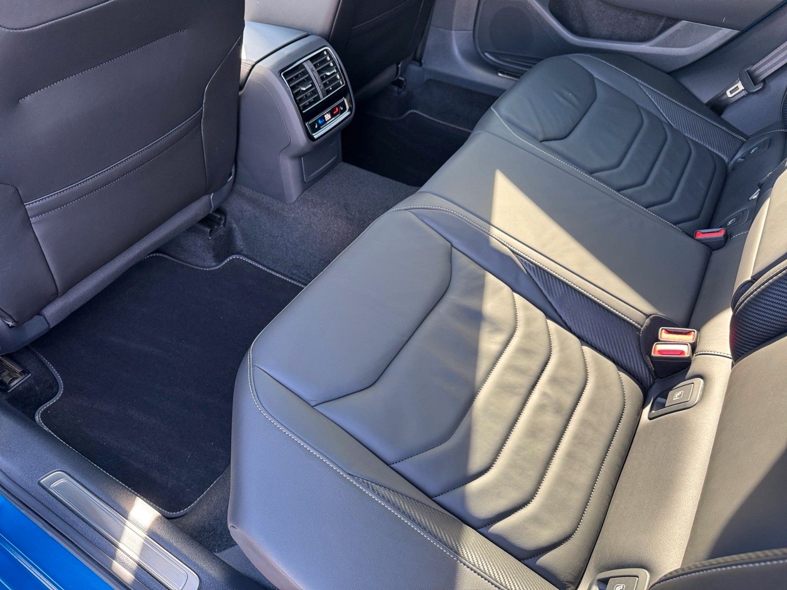 Fahrzeugabbildung Volkswagen Arteon Shooting Brake R-Line 2.0 TSI