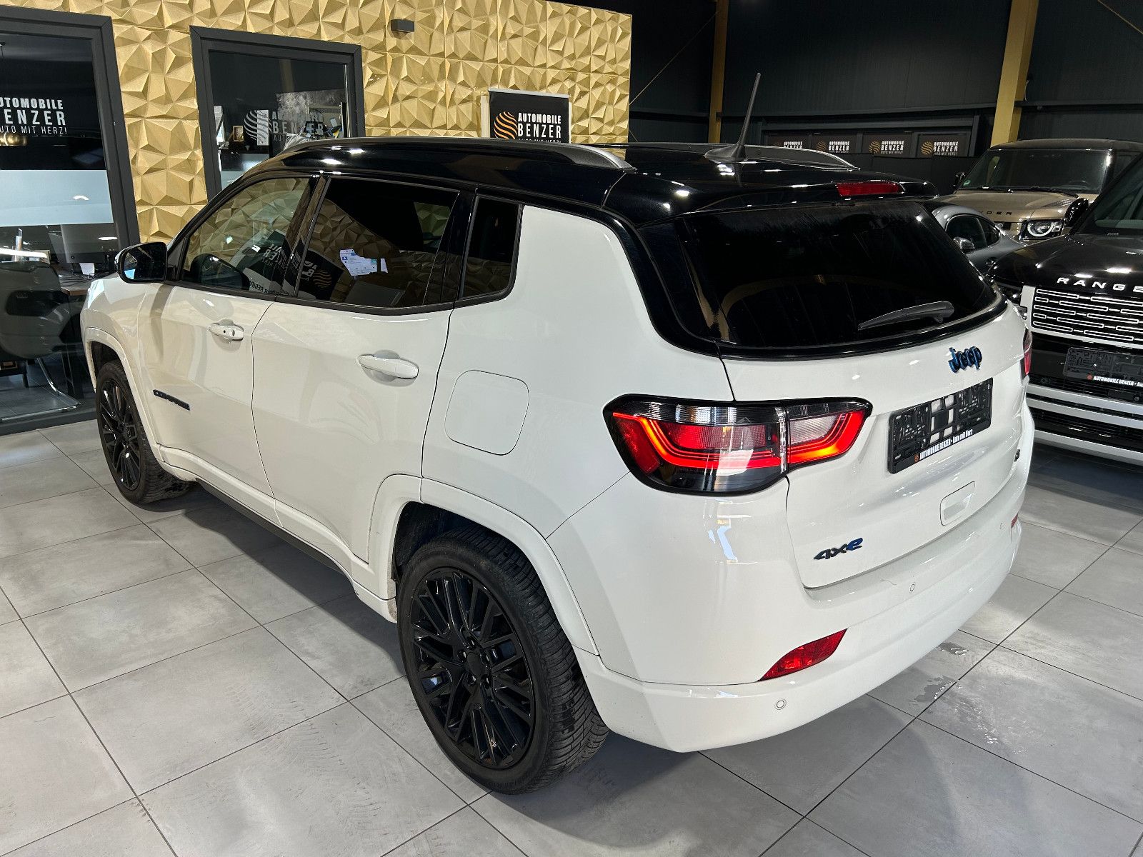 Fahrzeugabbildung Jeep Compass S Plug-In Hybrid 4WD/KAMERA/ACC/NAVI/DAB