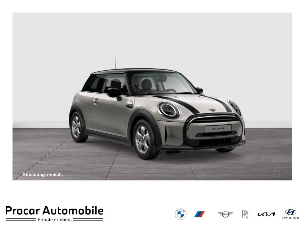 MINI Cooper Essential Trim Aut Nav LED Drive+Park
