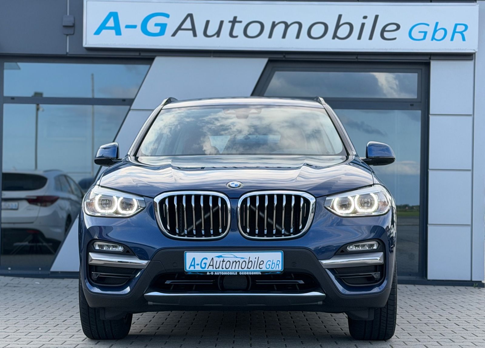 BMW X3 xDrive 20 i Luxury Line 1.Hand Vollleder AHK foto 2