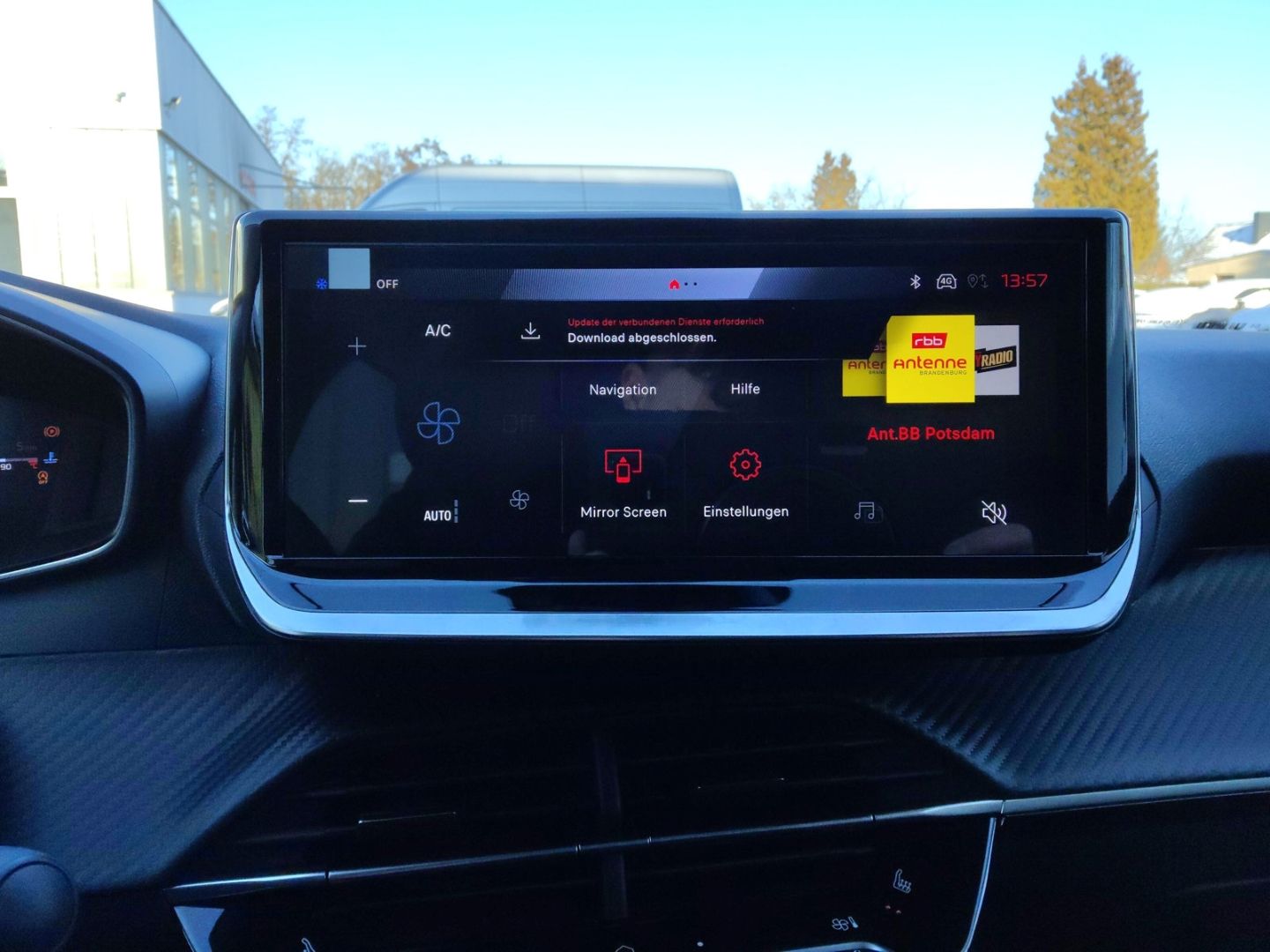 Peugeot 208 - Bild 24