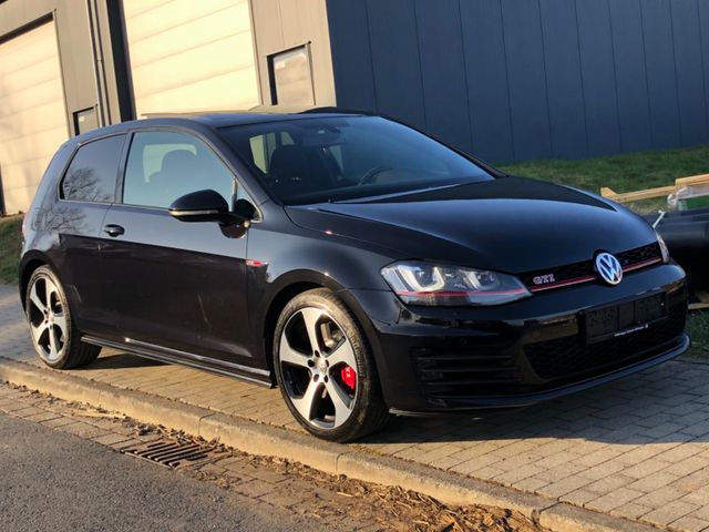 Volkswagen Golf VII Lim. GTI Performance BMT+ Panoramadach