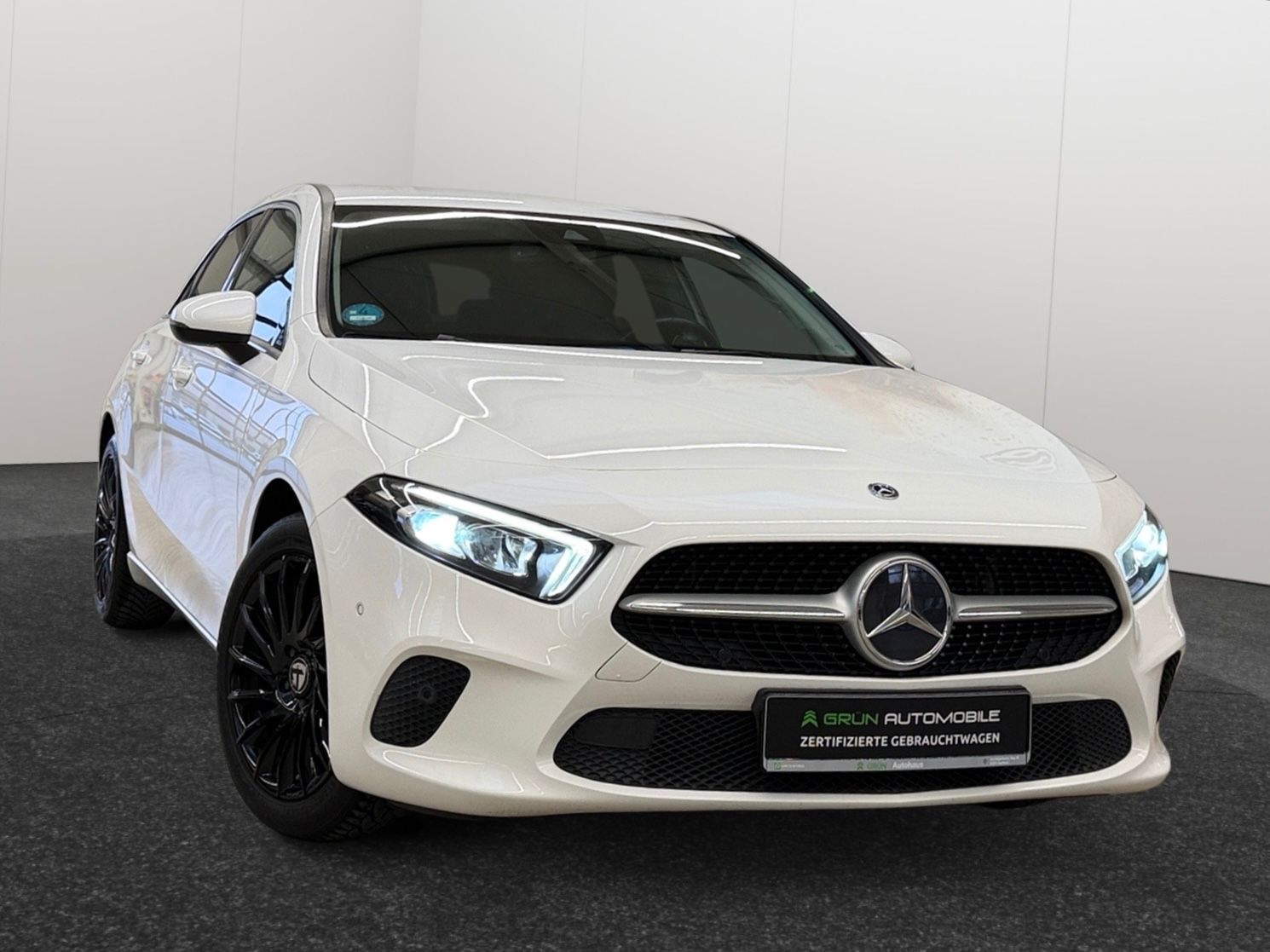 MERCEDES-BENZ A 220/8Fach/FrontKamera/Navi/Garantie