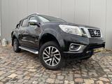 Nissan NAVARA DOKA TEKNA LED 360° 4x4 ALL-TERRAIN LEDER - Nissan Navara mit Panoramadach