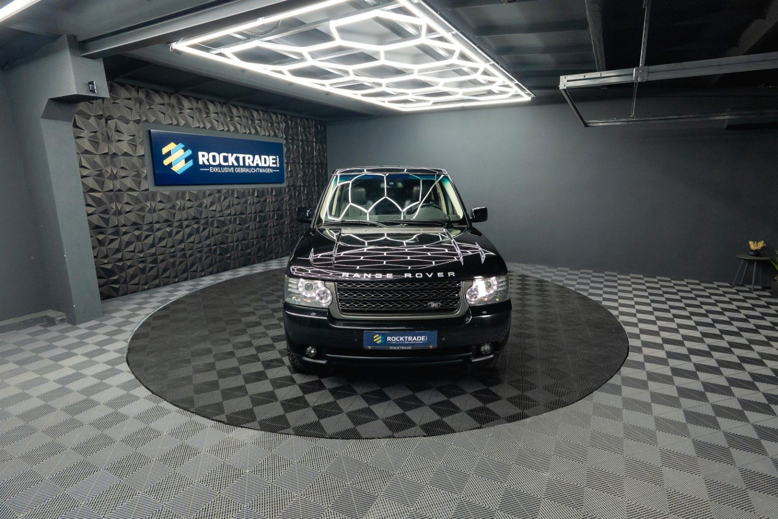 Fahrzeugabbildung Land Rover Range Rover V8 4.4 TD Vogue | Turbo + TÜV NEU