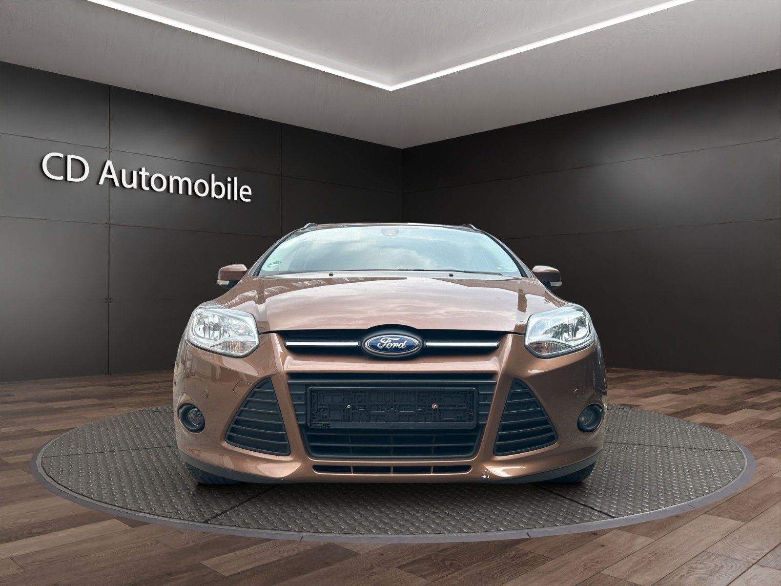 Fahrzeugabbildung Ford Focus Turnier Sync/TÜV, Service&Zahnriemen Neu /