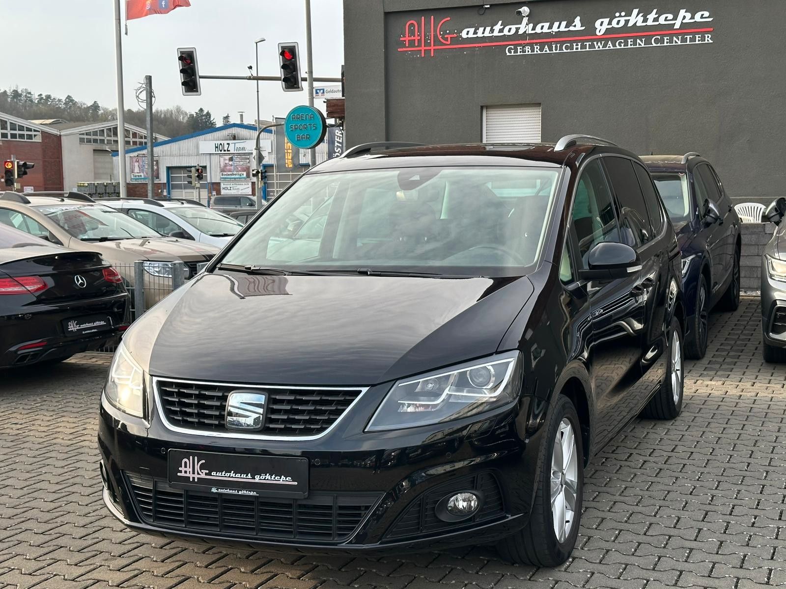SEAT Alhambra 1.4 TSI DSG Xcellence *1.HAND*PANO*AHK*