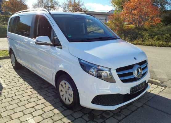 Fahrzeugabbildung Mercedes-Benz V 220 d Rise kompakt Nav SHZ 2,5t AHK RFK Tempom