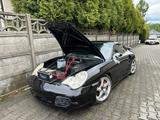 Porsche 996 Turbo Coupé Manual US Import - Porsche 996 Unfallwagen