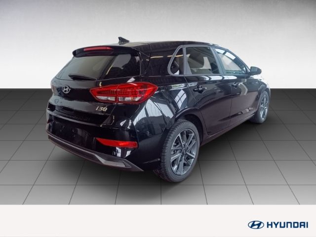 Fahrzeugabbildung Hyundai i30 FL 5-Türer (MY25) 1.0 T-GDI (100 PS) 7-DCT 2
