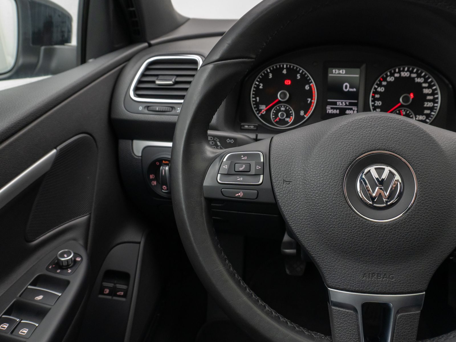 Fahrzeugabbildung Volkswagen Eos Basis Sitzhzg 8fach Schiebedach Bi-Xenon