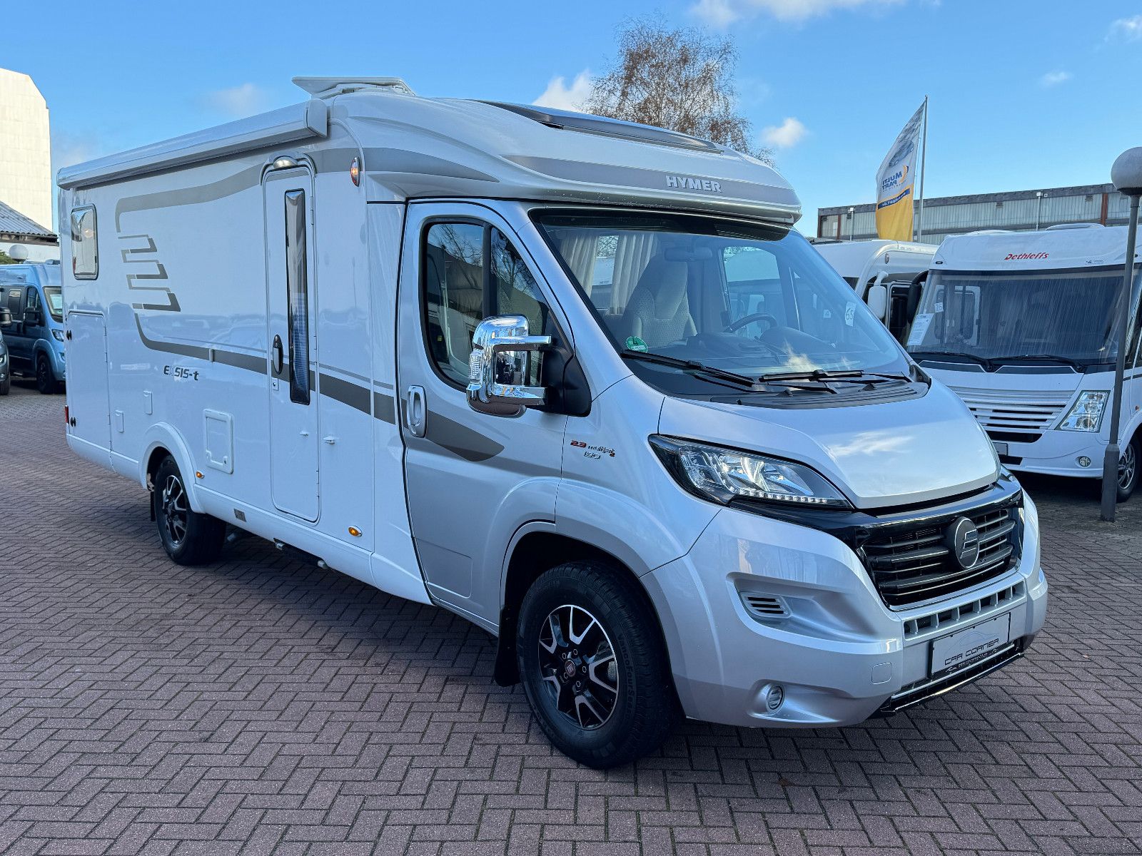 Fahrzeugabbildung HYMER / ERIBA / HYMERCAR EXSIS T 688 FIAT ALKO 2X TV SAT SOLAR AHK PANO