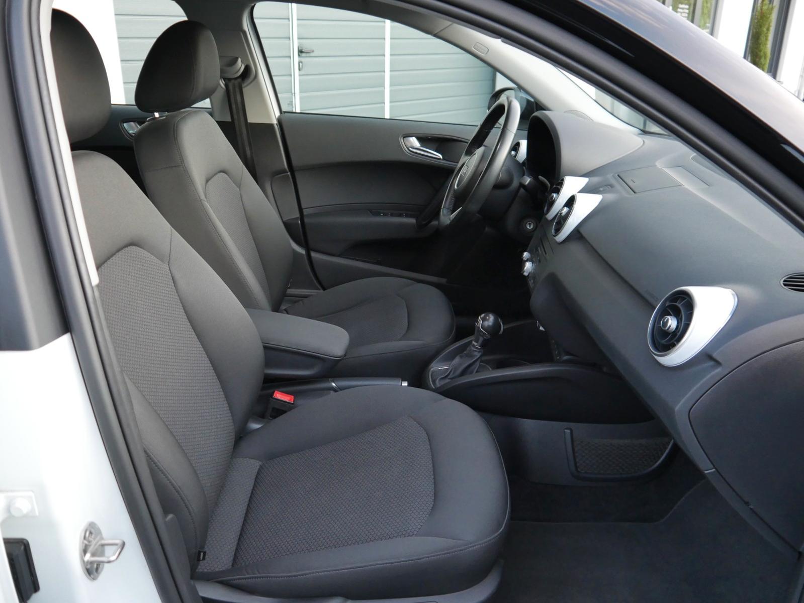 Audi A1 Sportback 1.4 TFSI S-tronic S-Line Xenon Navi