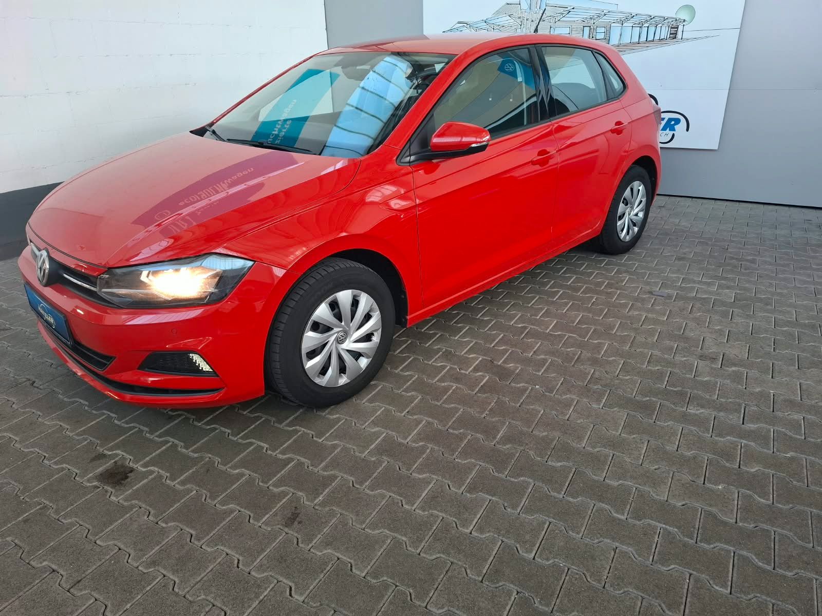 Fahrzeugabbildung Volkswagen Polo Comf. 1,0l +Licht&Sicht+Tempomat+Navigation