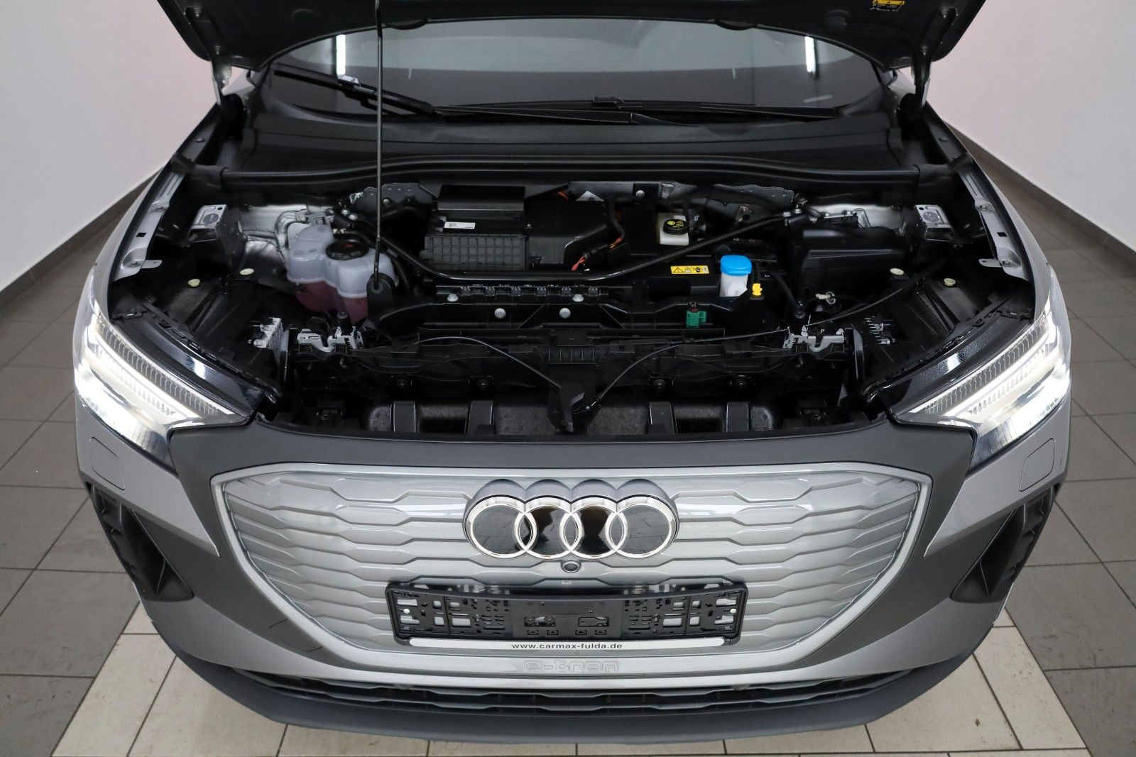 Fahrzeugabbildung Audi Q4 e-tron Sportback 45,S line, SH,Kamera,ACC