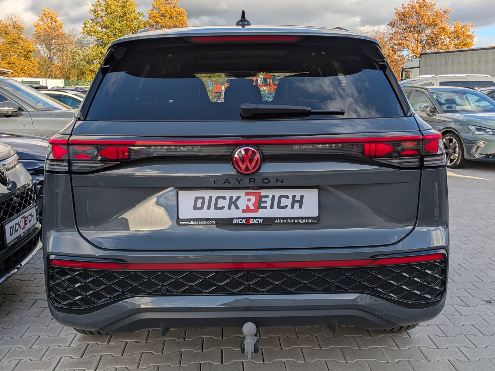 Fahrzeugabbildung Volkswagen Tayron 2.0 TDI 4M R-Line 7Si*MATRIX*AHK*PANO*HUD