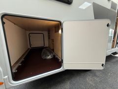 Sunlight T 68 5 Personen Fahrzeug + Automatik