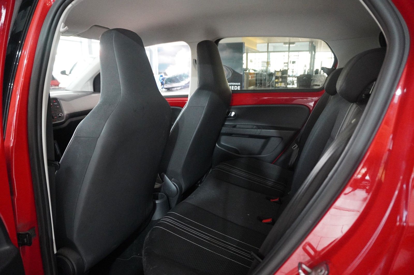 Fahrzeugabbildung SEAT Mii 1.0 SPORT 5-TÜR KLIMA/ALU/CD/AUX/NEBEL/TÜV