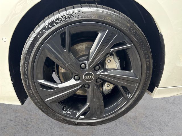 A6 Avant e-tron QTT S LINE MATRIX+AHK+PANO+ARHUD