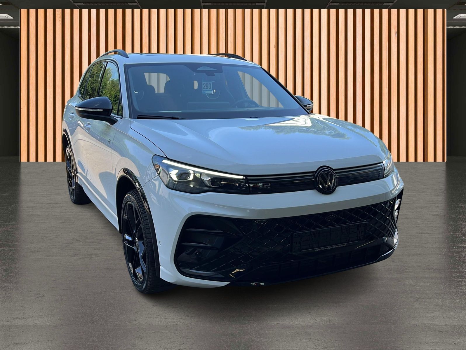 Volkswagen Tiguan 2.0 TSI R-Line IQ Drive 4M 09 29 foto 19