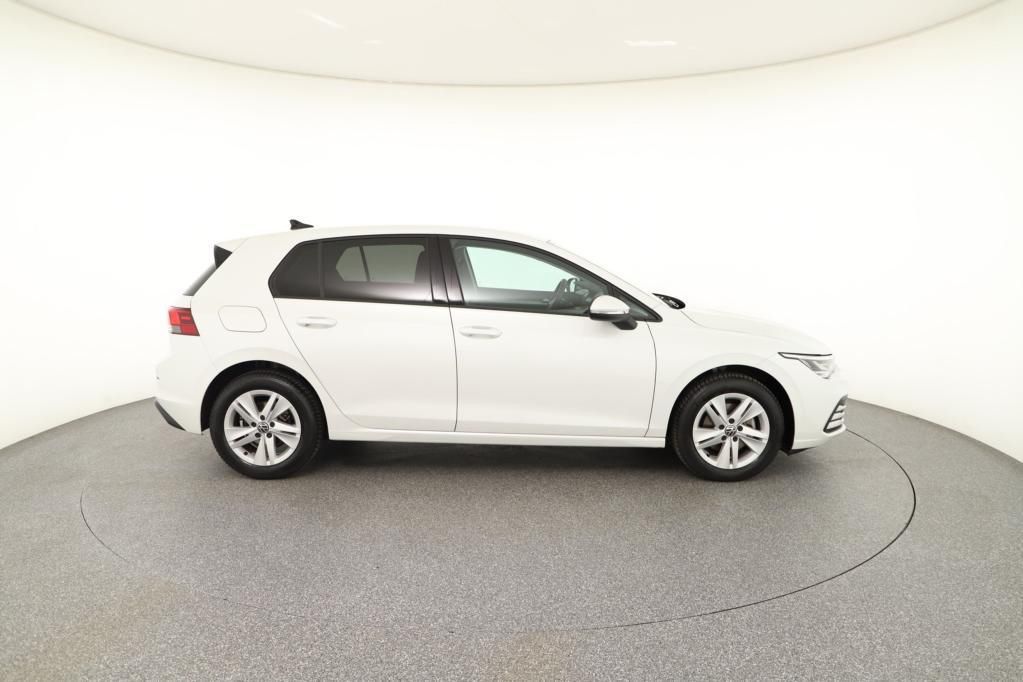 Volkswagen Golf Life 1.5 TSI DSG RFK*PDC*Tempo*Klima*NAV*SH