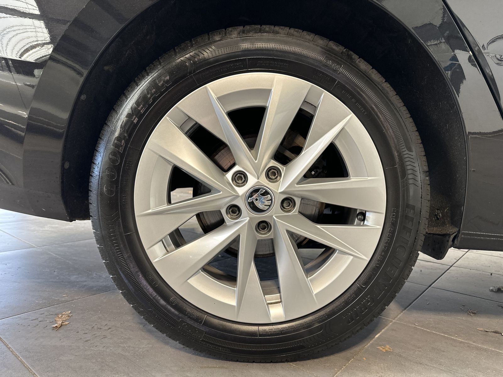 Fahrzeugabbildung SKODA Octavia Combi 2.0 TDI DSG Style NAV+LED+HEAD-UP