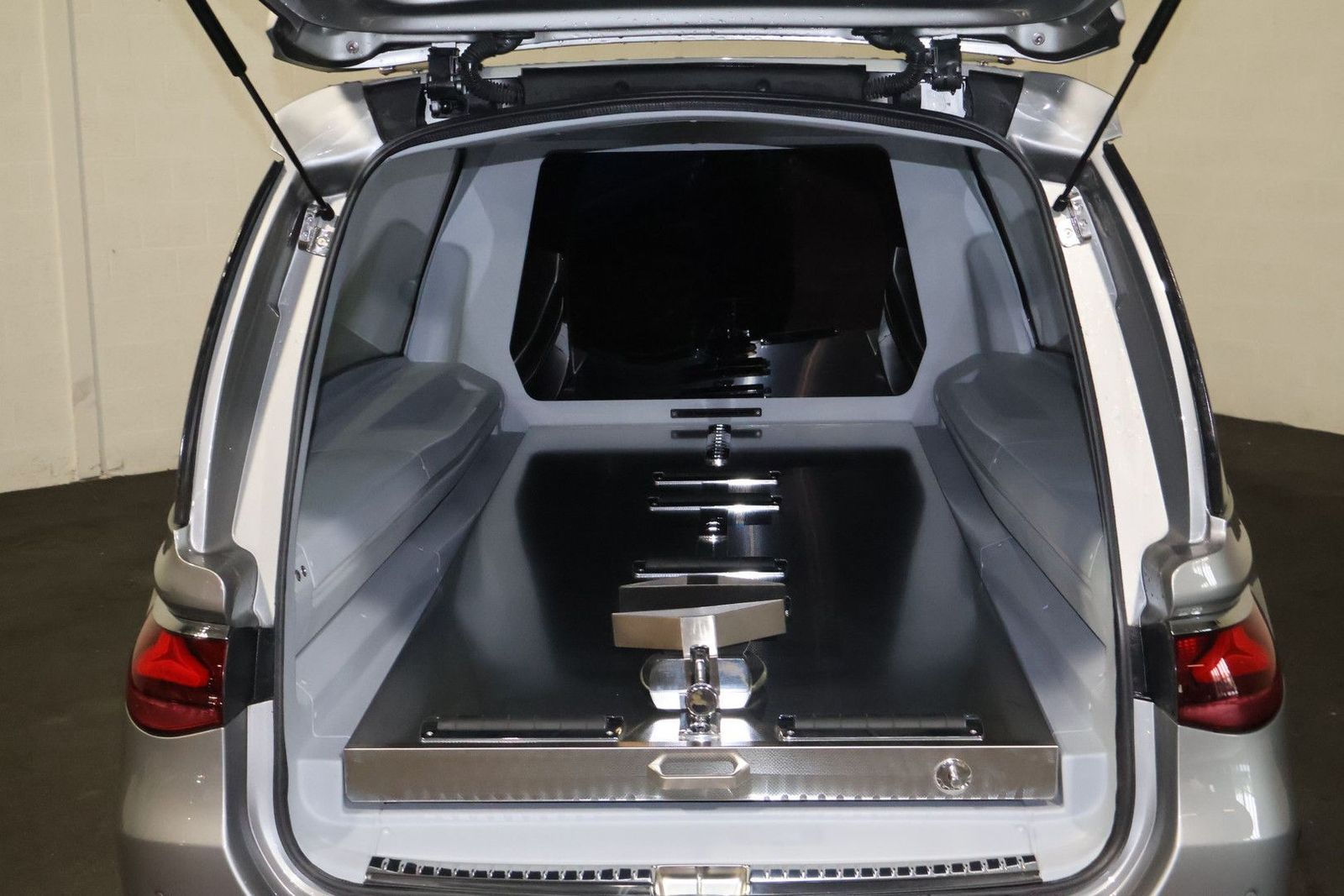 Mercedes-Benz E 300 Estate 300e Indus Eneexis 3-deurs Bestattu imagem 3