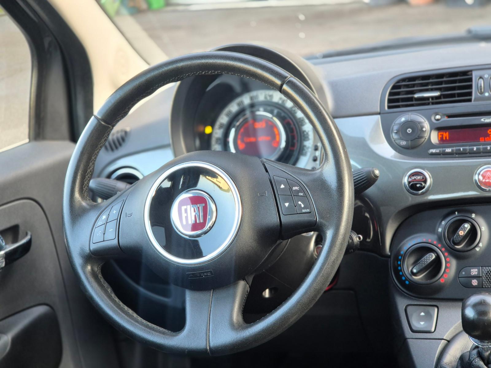Fiat 500 0.9 8V TwinAir Turbo/ Klima/ PDC/ Schiebdach