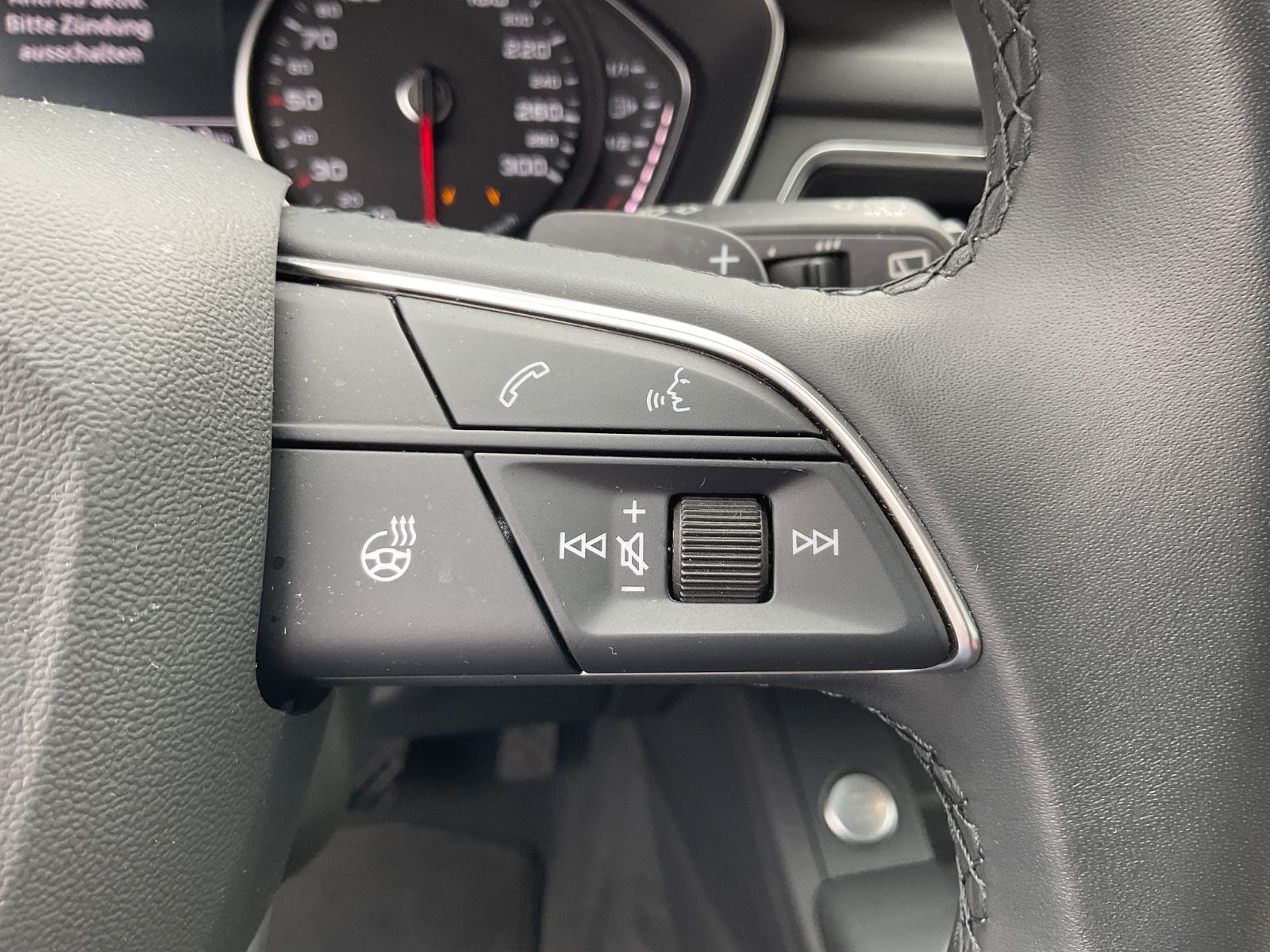 Fahrzeugabbildung Audi A4 35 TDI S tronic,Kamera,Navi,AHK,Carplay