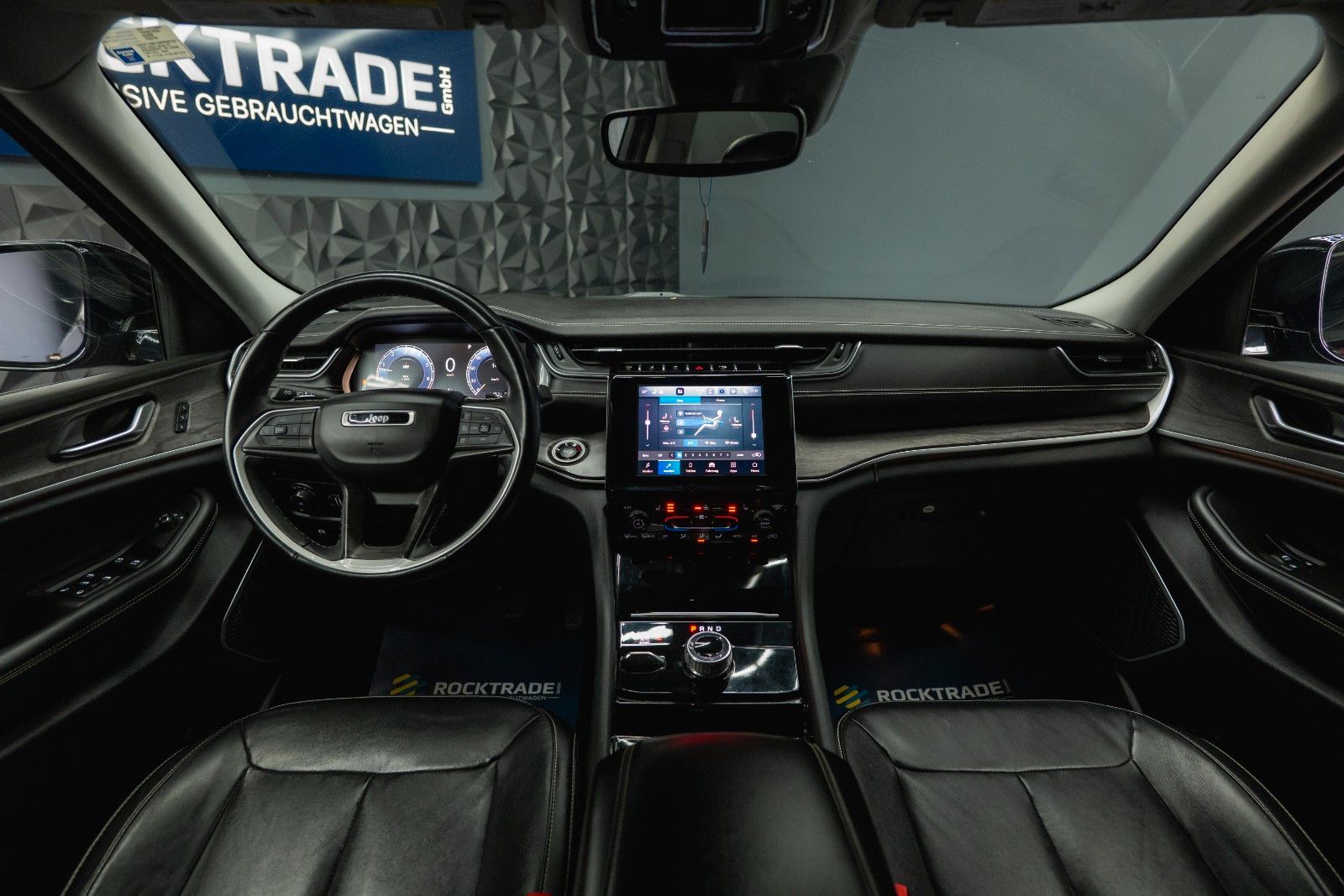 Fahrzeugabbildung Jeep Grand Cherokee 3.6 4x4 LIMITED L Modell 2022 ACC