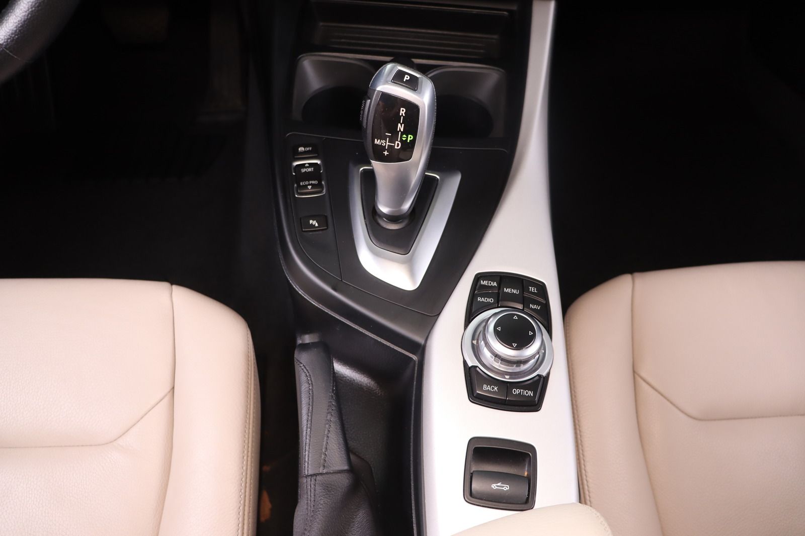 Fahrzeugabbildung BMW 220 i  * Xenon * Navi * Lenkradhzg. * Leder