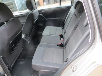 Volkswagen Golf - 8