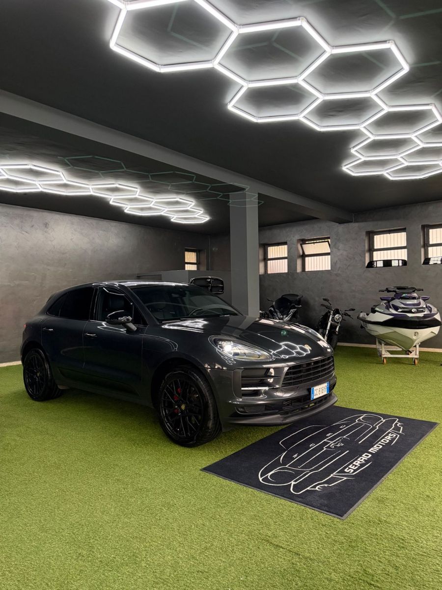 Porsche Macan 2.0 BENZ 250cv NO SUPERBOLLO