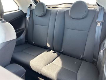 Fiat 500 Hybrid ICON Kam.+SHZ+LM+PDC+SpurH+KlimaA