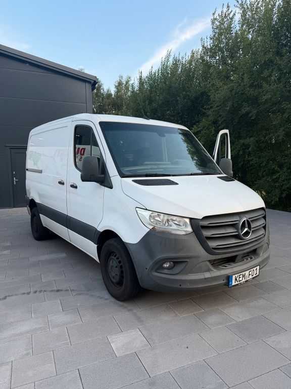 Image of Mercedes-Benz Sprinter