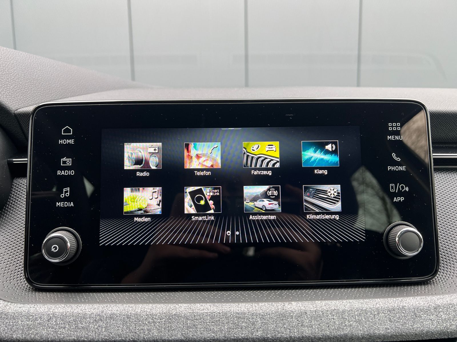 Fahrzeugabbildung SKODA Kamiq Tour 1.0 TSI DSG *AHK, Matrix, ACC, SmartL