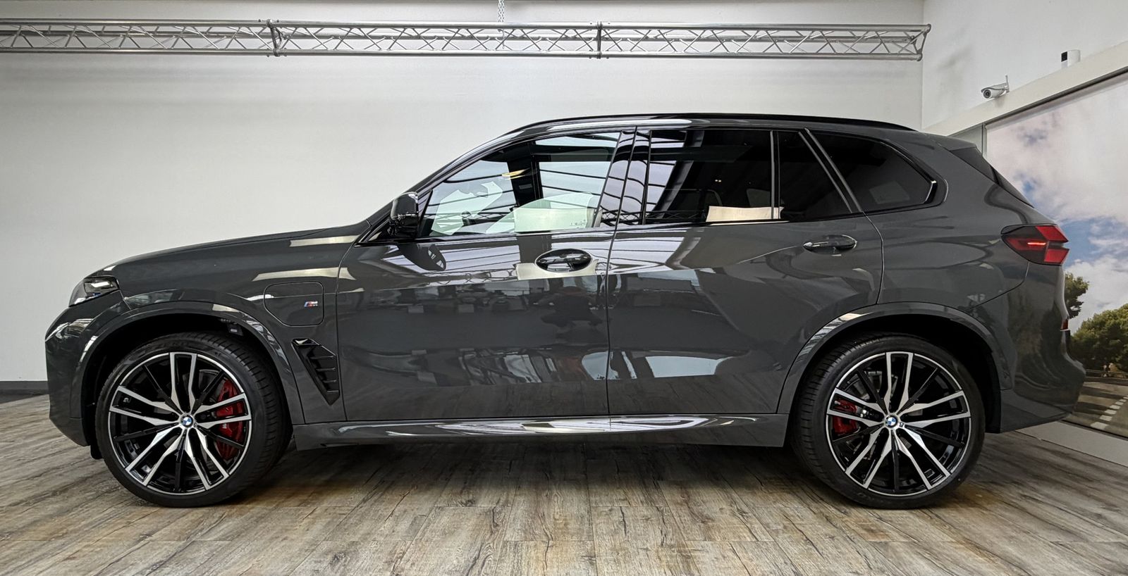 BMW X5 xDr50e M Sport Pro 22Zoll Pano Sitzlüft. AHK imagem 3