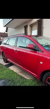 Toyota Avensis Kombi 1.8 Mit TÜV - Toyota Avensis in Nürnberg