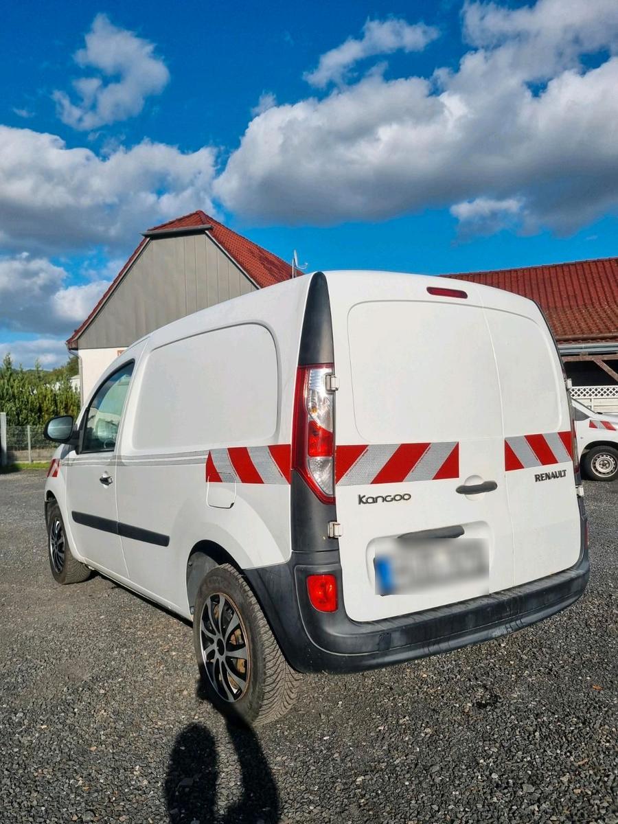 Renault Kangoo 2015 — interior