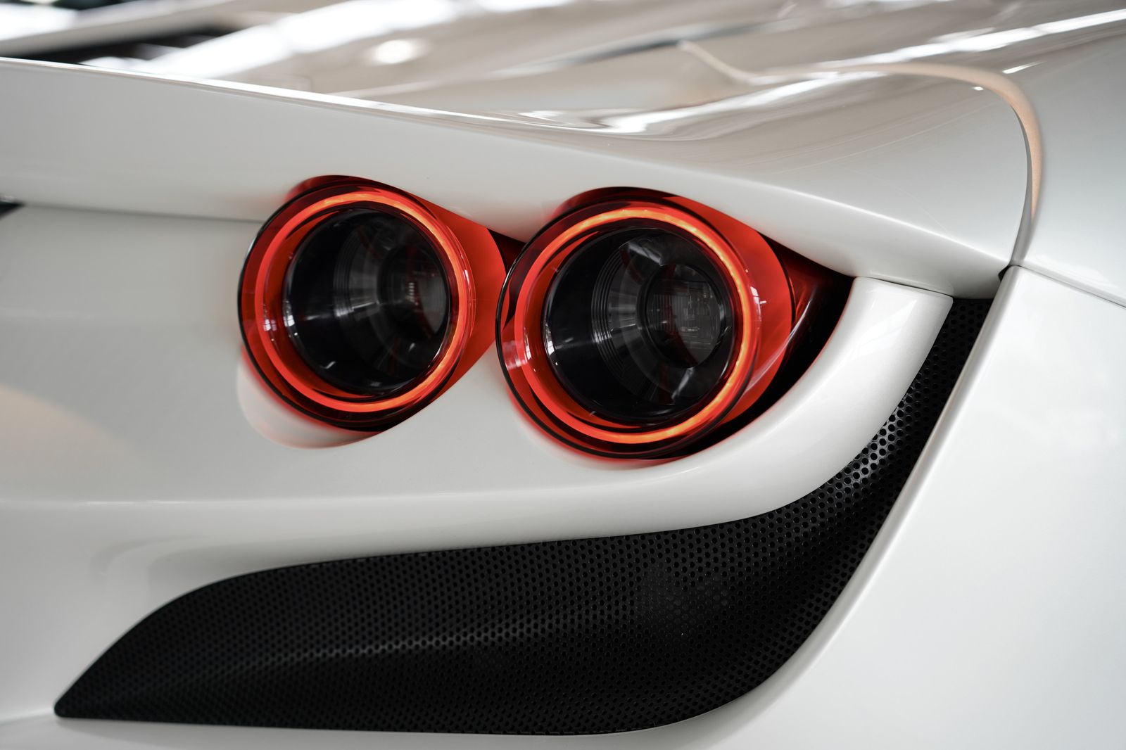Ferrari F8