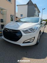 Hyundai i40 cw 1.7 CRDi Style 100kW Automatik Style - Hyundai i40 mit Diesel-Antrieb: Kombi, Automatik, 1.7