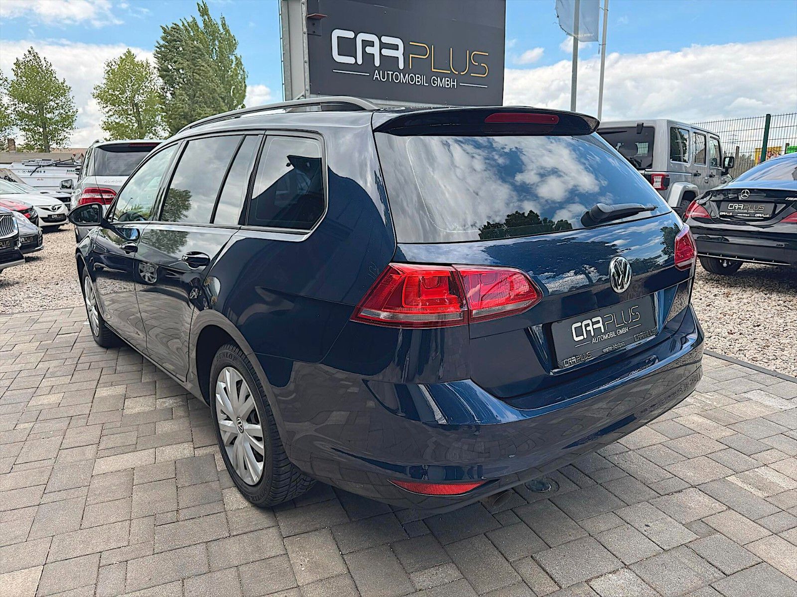 Fahrzeugabbildung Volkswagen Golf VII Variant Trendline BMT *Touch*Sitzhzg*