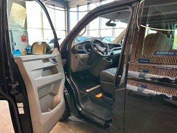 Volkswagen T6.1 Caravelle *AHK*1. Hand*LED*Klima*PDC