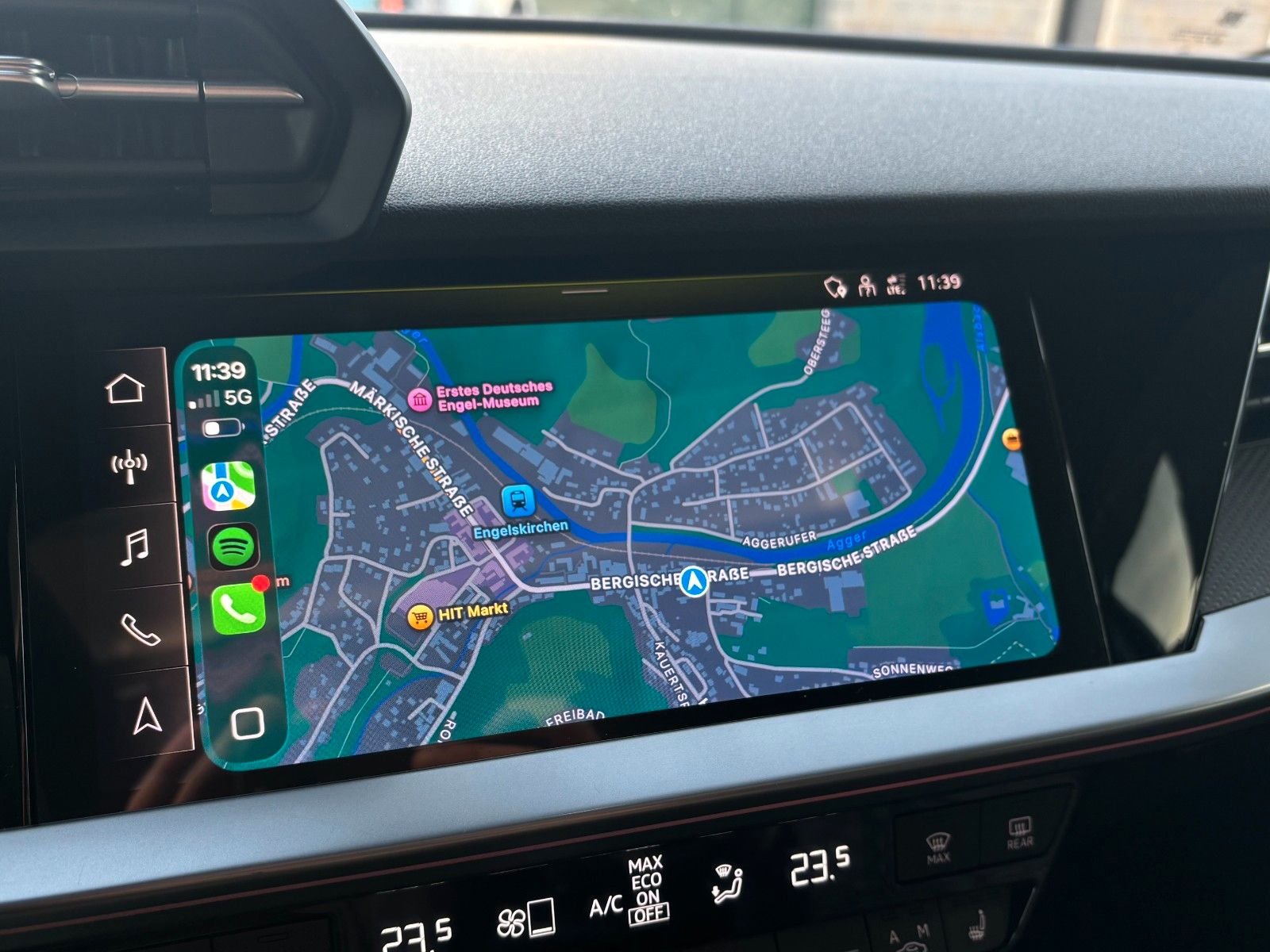 Fahrzeugabbildung Audi RS3 Lim. *Panorama*RS-Sitze*Carplay*SportAuspuff