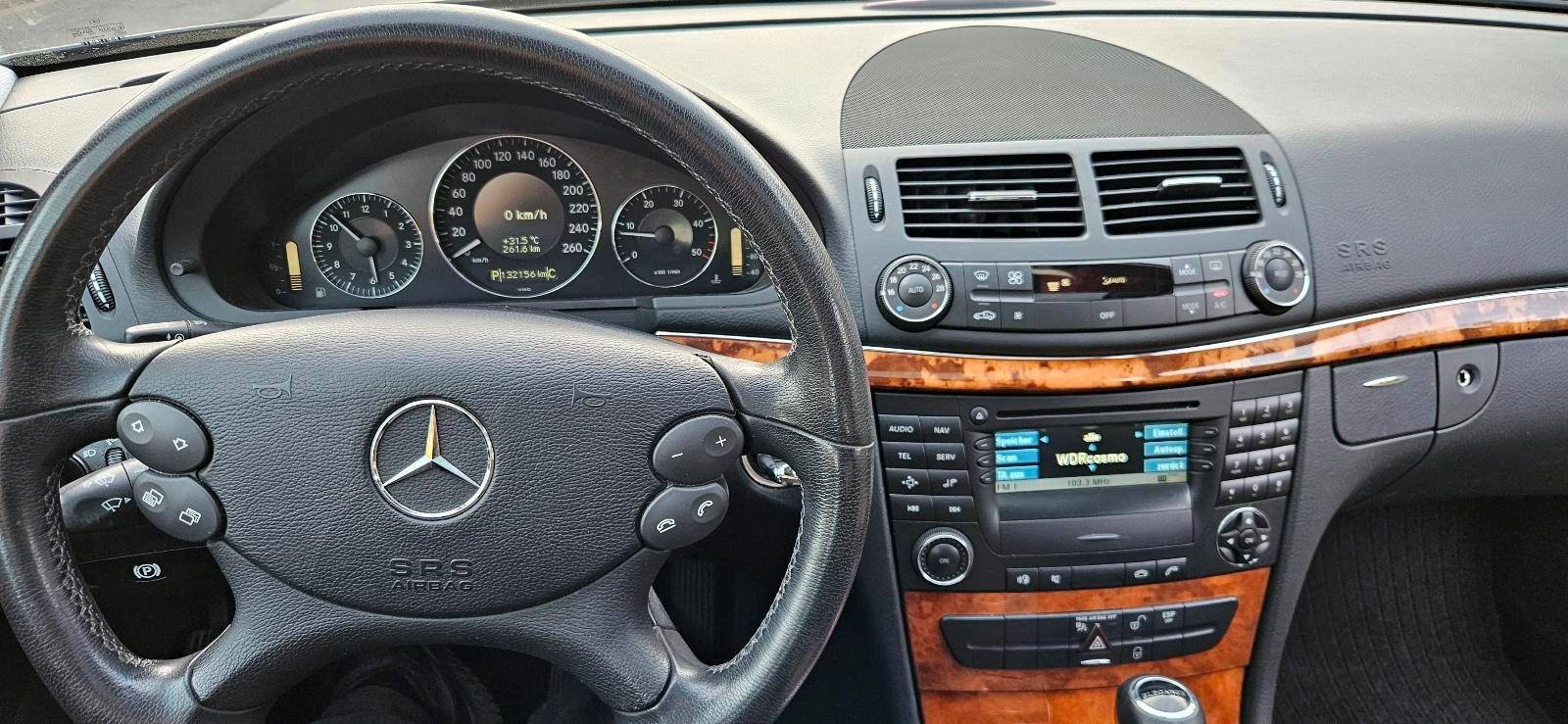 Mercedes-Benz E220 2006 — photo 10